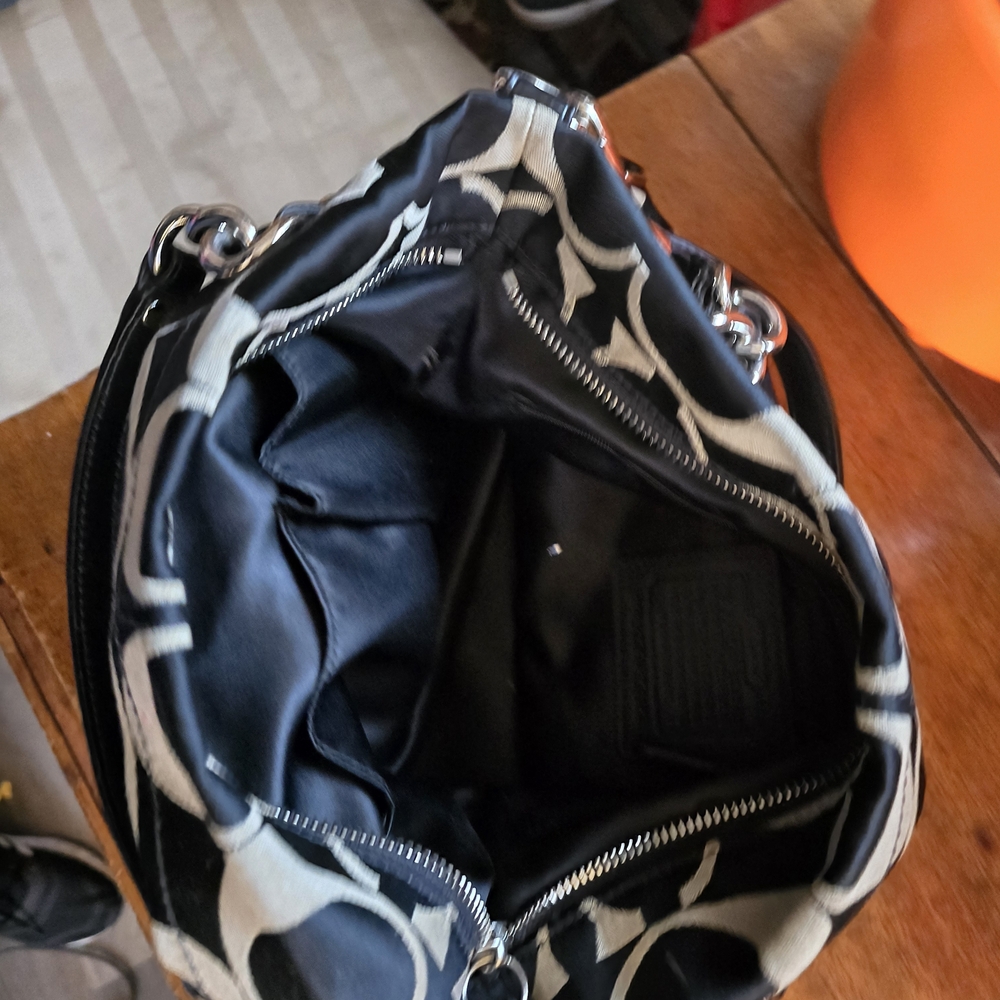 Coach Black and Cream Shoulder Bag